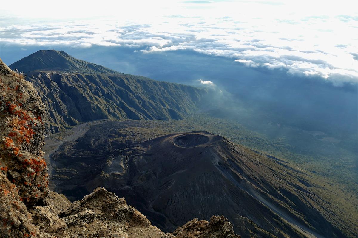 5 Days Mount Meru Trekking